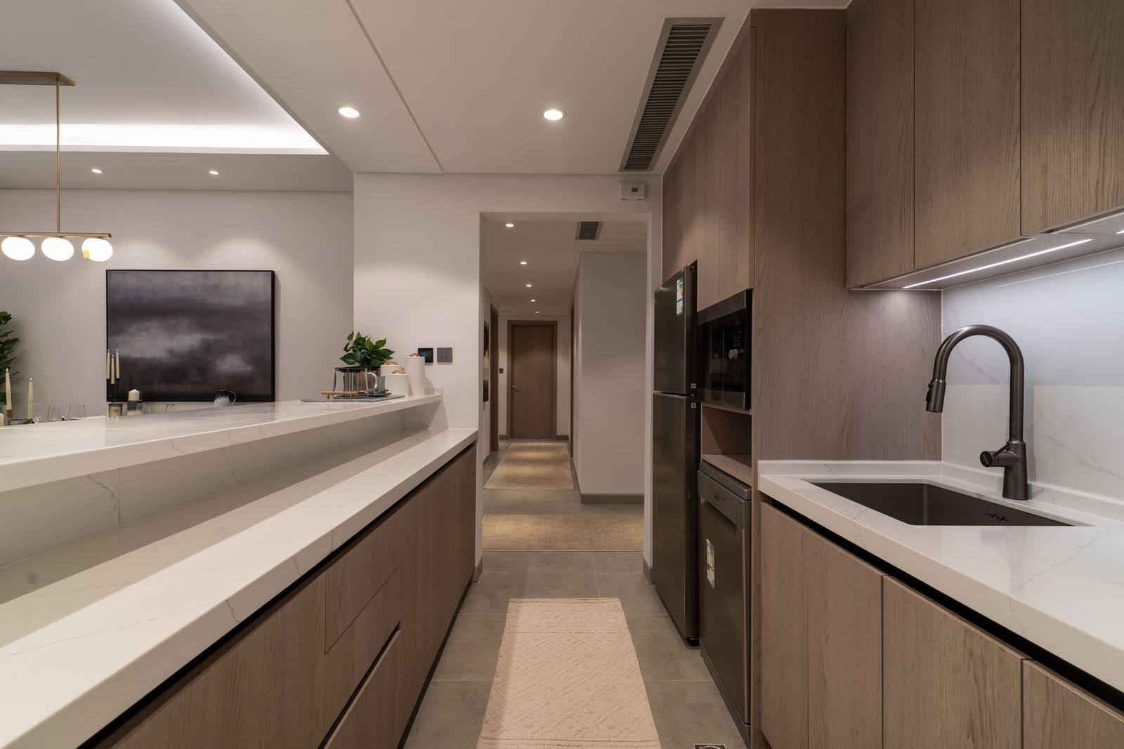 Al Alyaa show apartment kitchen